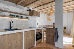 Rustic fully equipped kitchen at Casa Aduar 22 Marbella Old Town