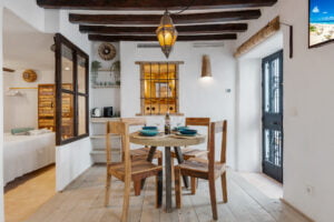 Bright interior of Casa Aduar 22 vacation apartment in Marbella Old Town