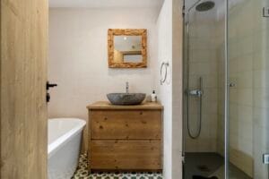 Bathroom vanity with wooden cabinet – Jardín de los Pinos Marbella